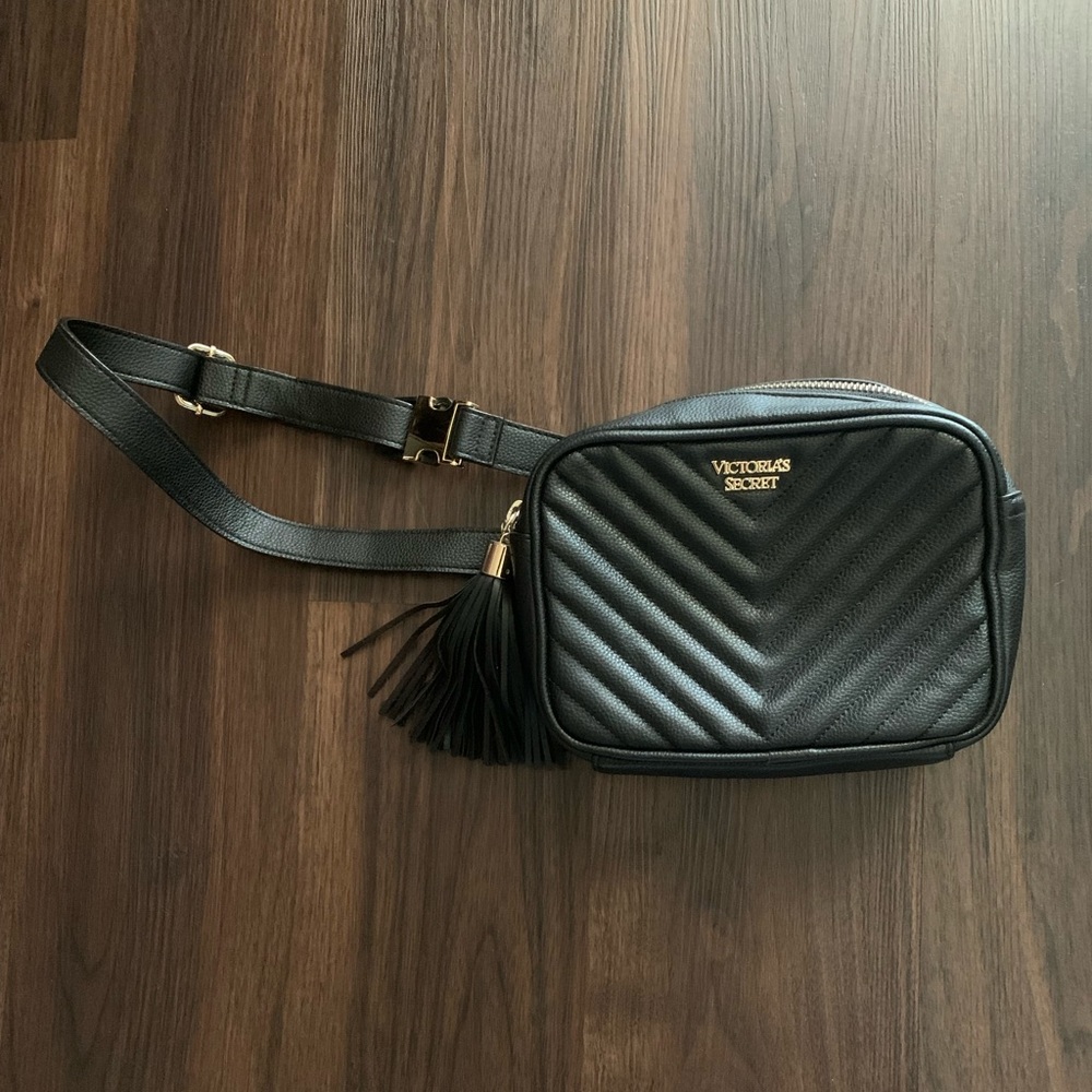 Victoria’s Secret Fanny pack